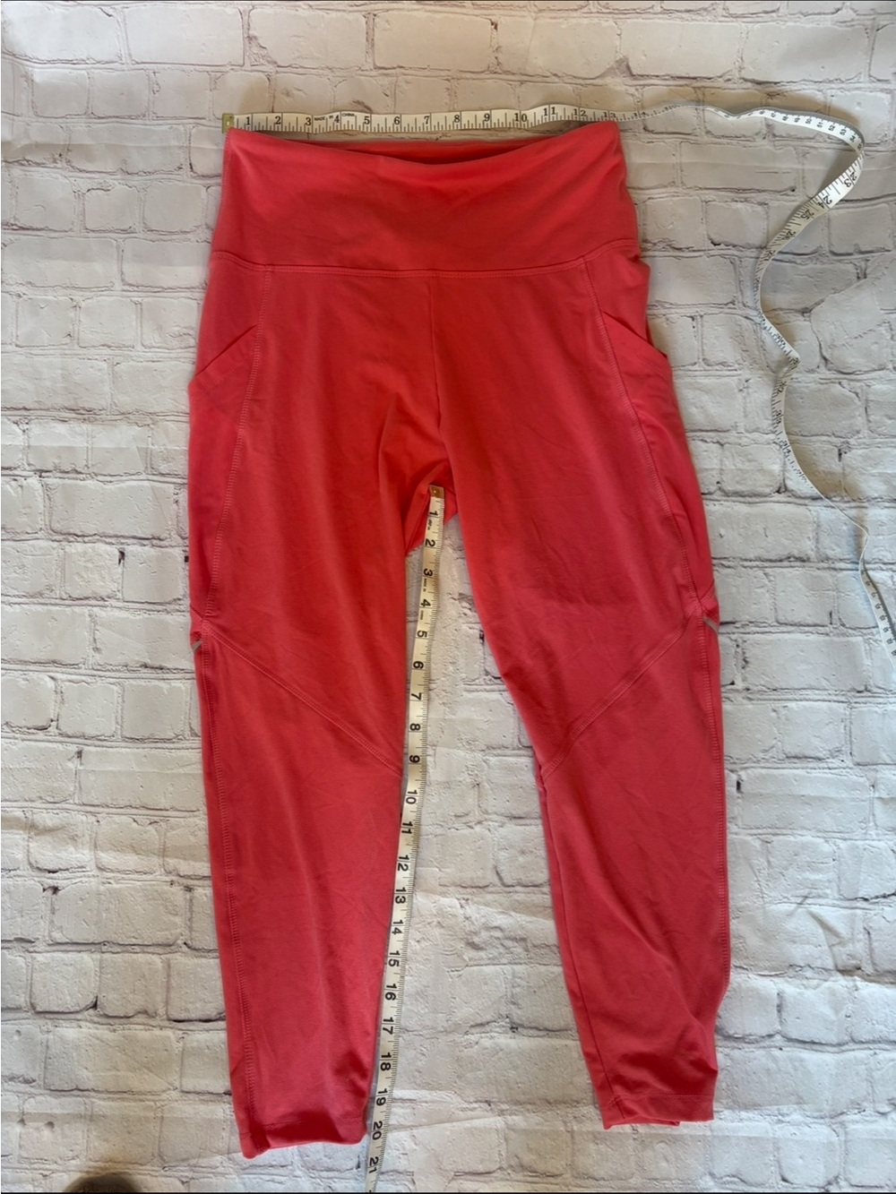Coral Pink Active Cropped Leggings